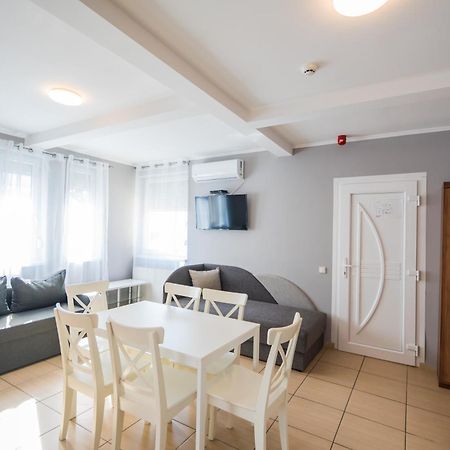 Riviera Apartmanhaz Сиофок Екстериор снимка