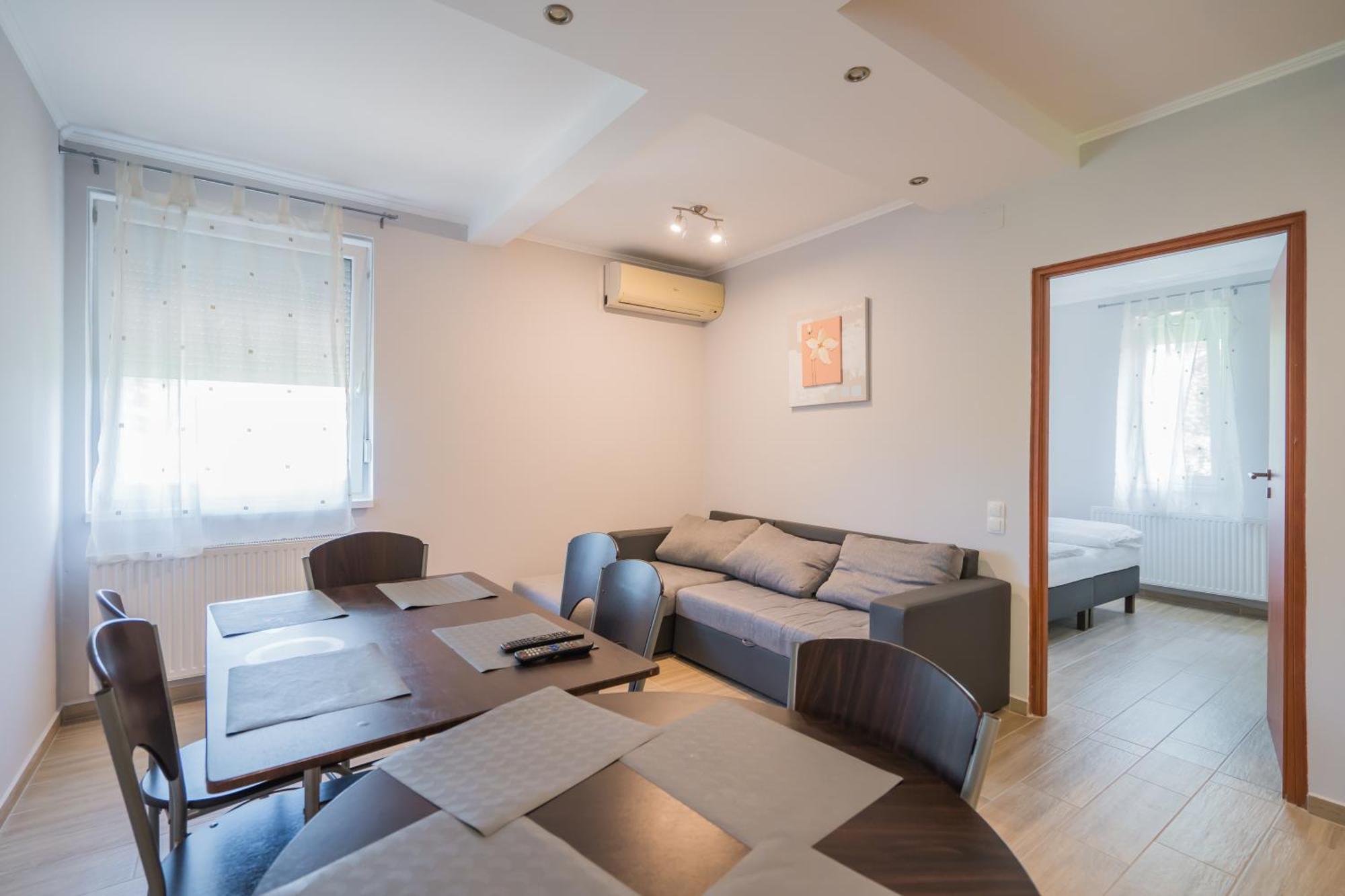 Riviera Apartmanhaz Сиофок Екстериор снимка