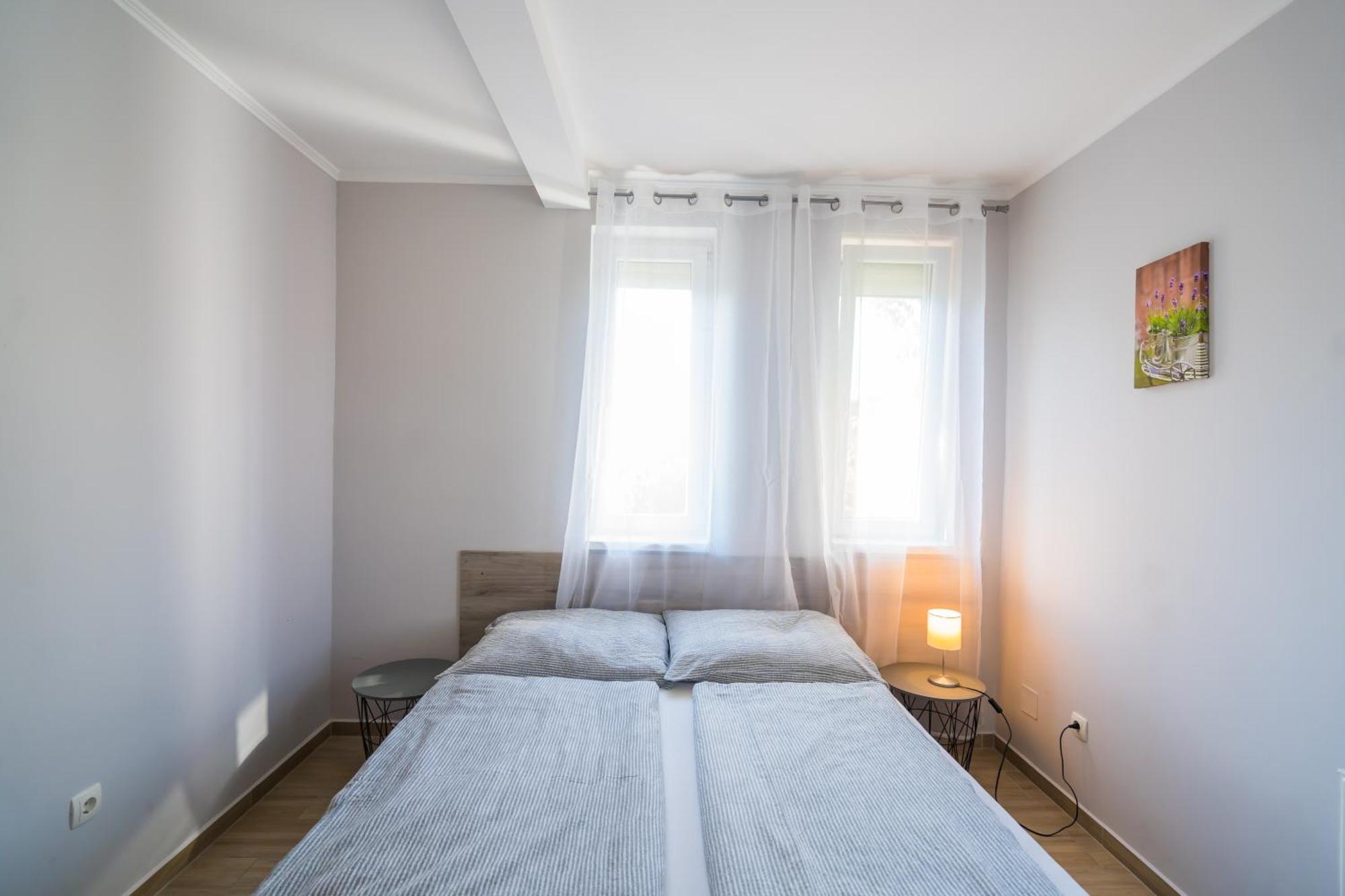 Riviera Apartmanhaz Сиофок Екстериор снимка