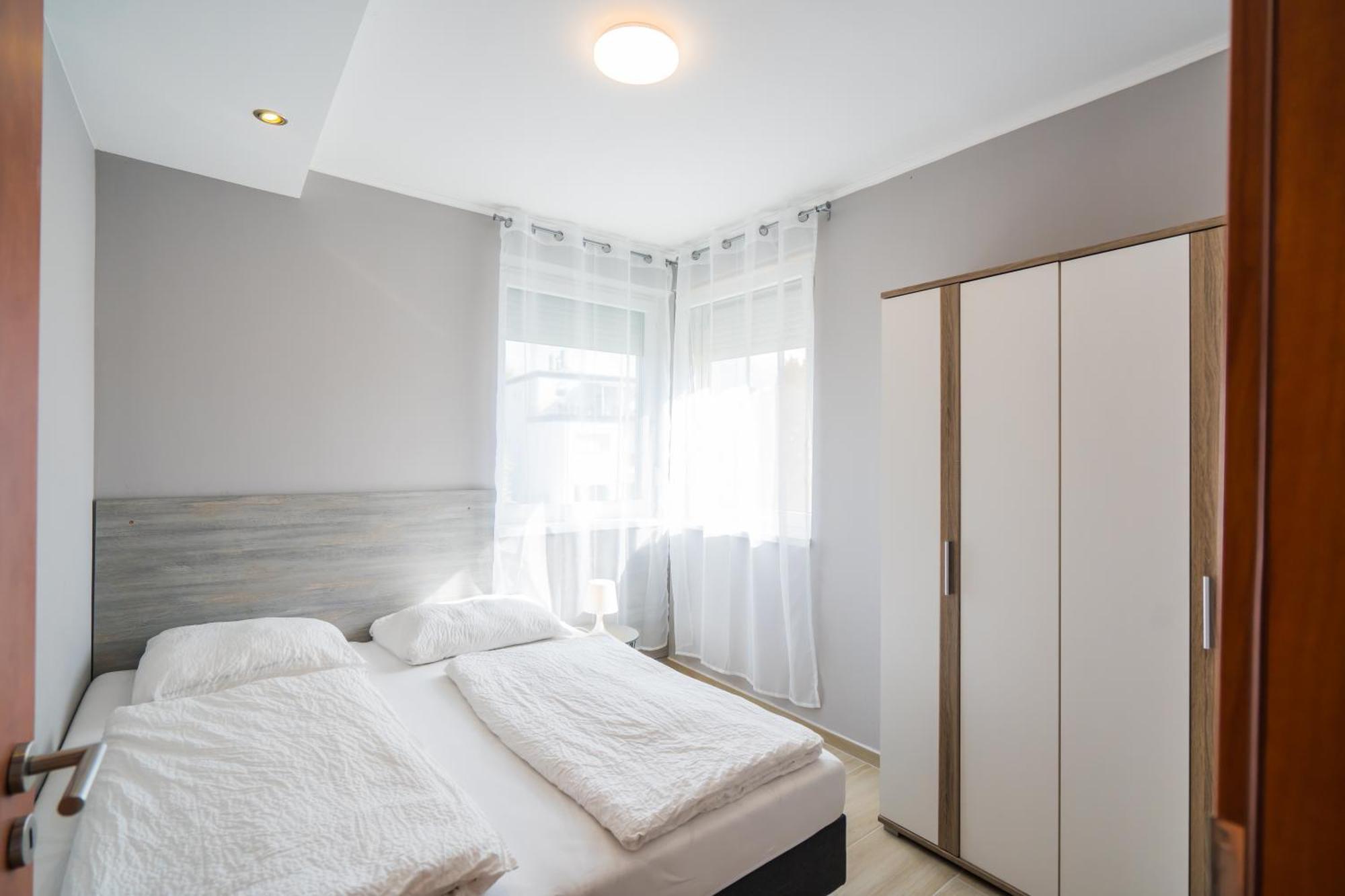 Riviera Apartmanhaz Сиофок Екстериор снимка