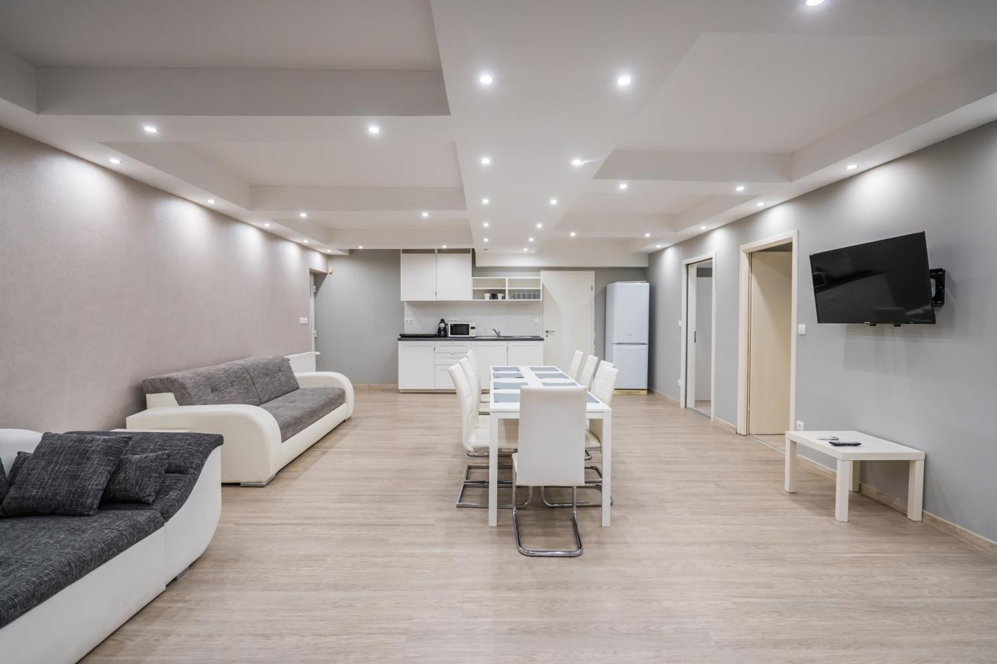 Riviera Apartmanhaz Сиофок Екстериор снимка