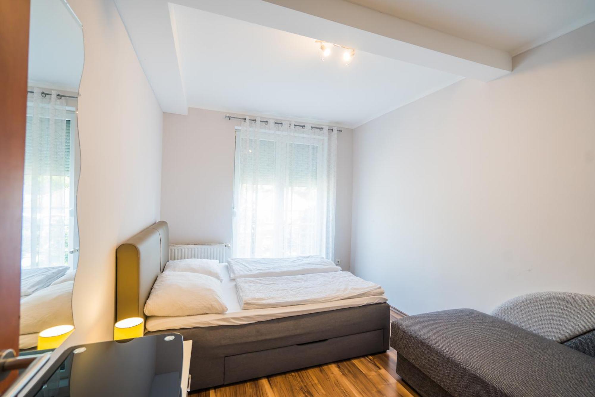 Riviera Apartmanhaz Сиофок Екстериор снимка