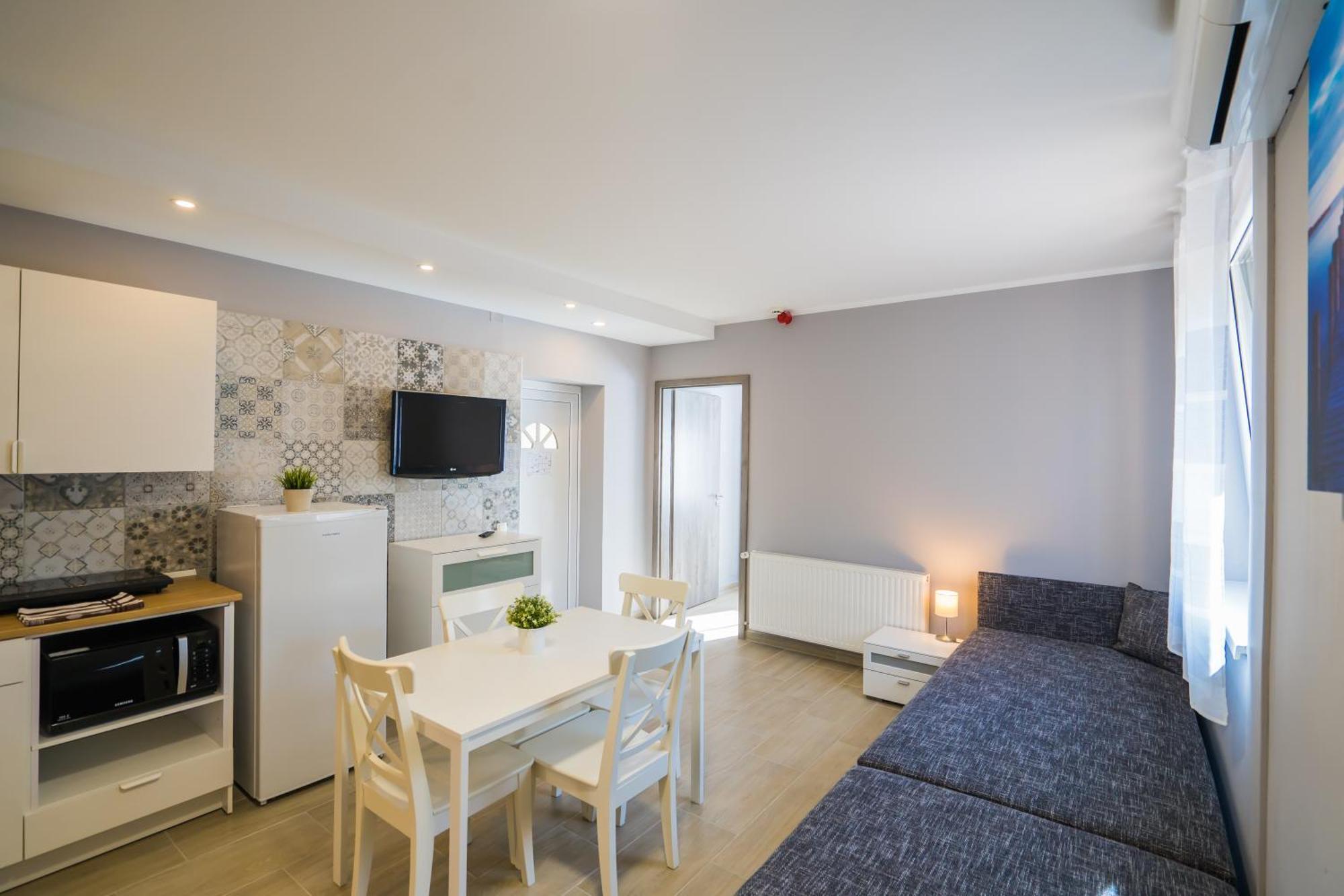 Riviera Apartmanhaz Сиофок Екстериор снимка