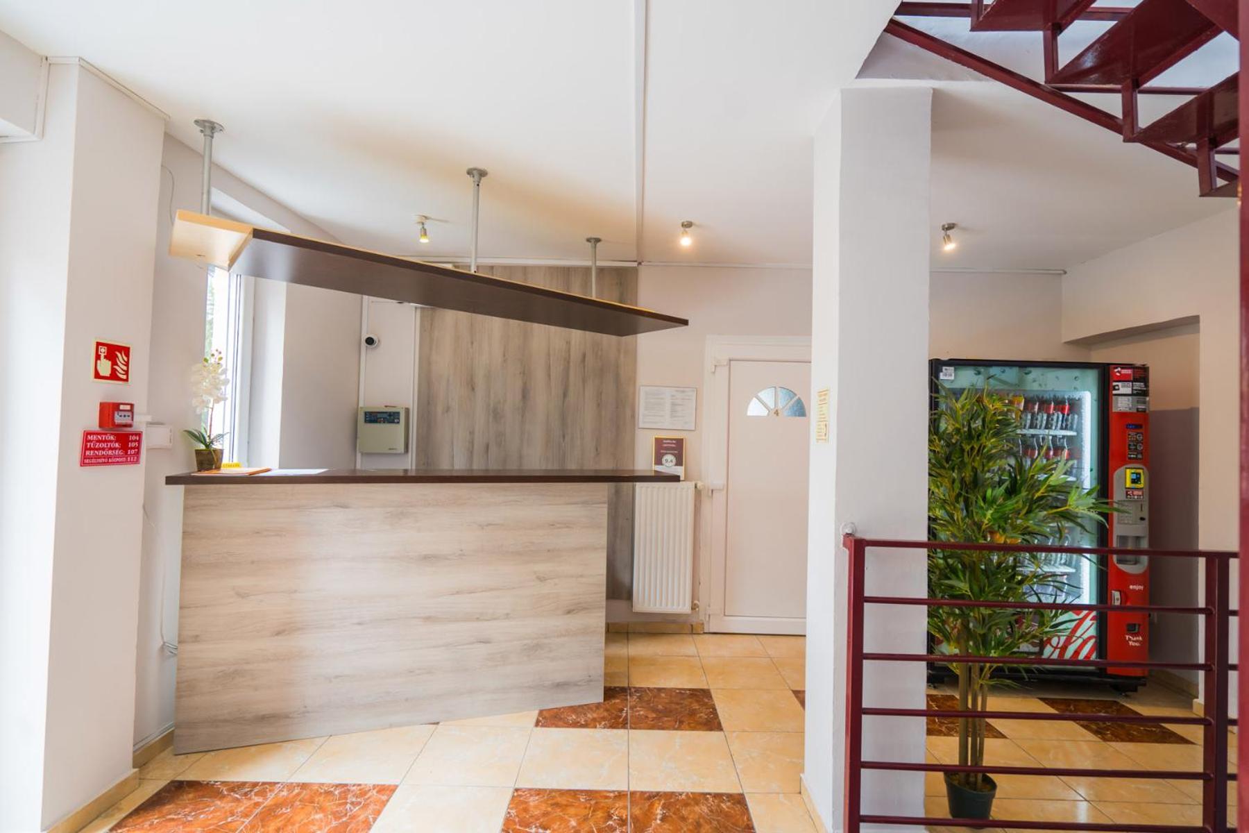 Riviera Apartmanhaz Сиофок Екстериор снимка