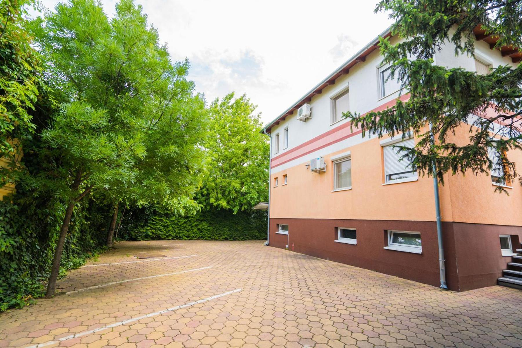 Riviera Apartmanhaz Сиофок Екстериор снимка