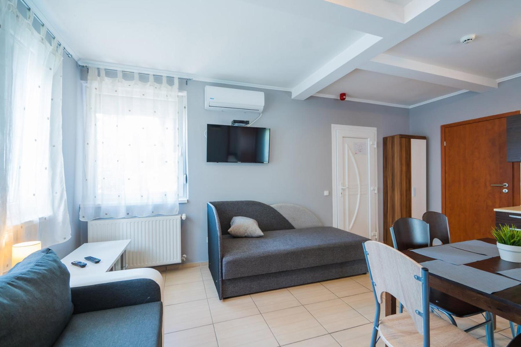 Riviera Apartmanhaz Сиофок Екстериор снимка